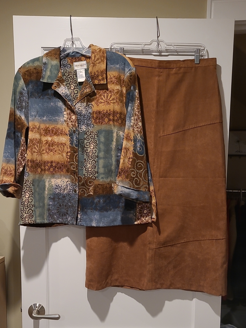 Patchwork Print Jacket & Suede Skirt Set - Brown/Blue